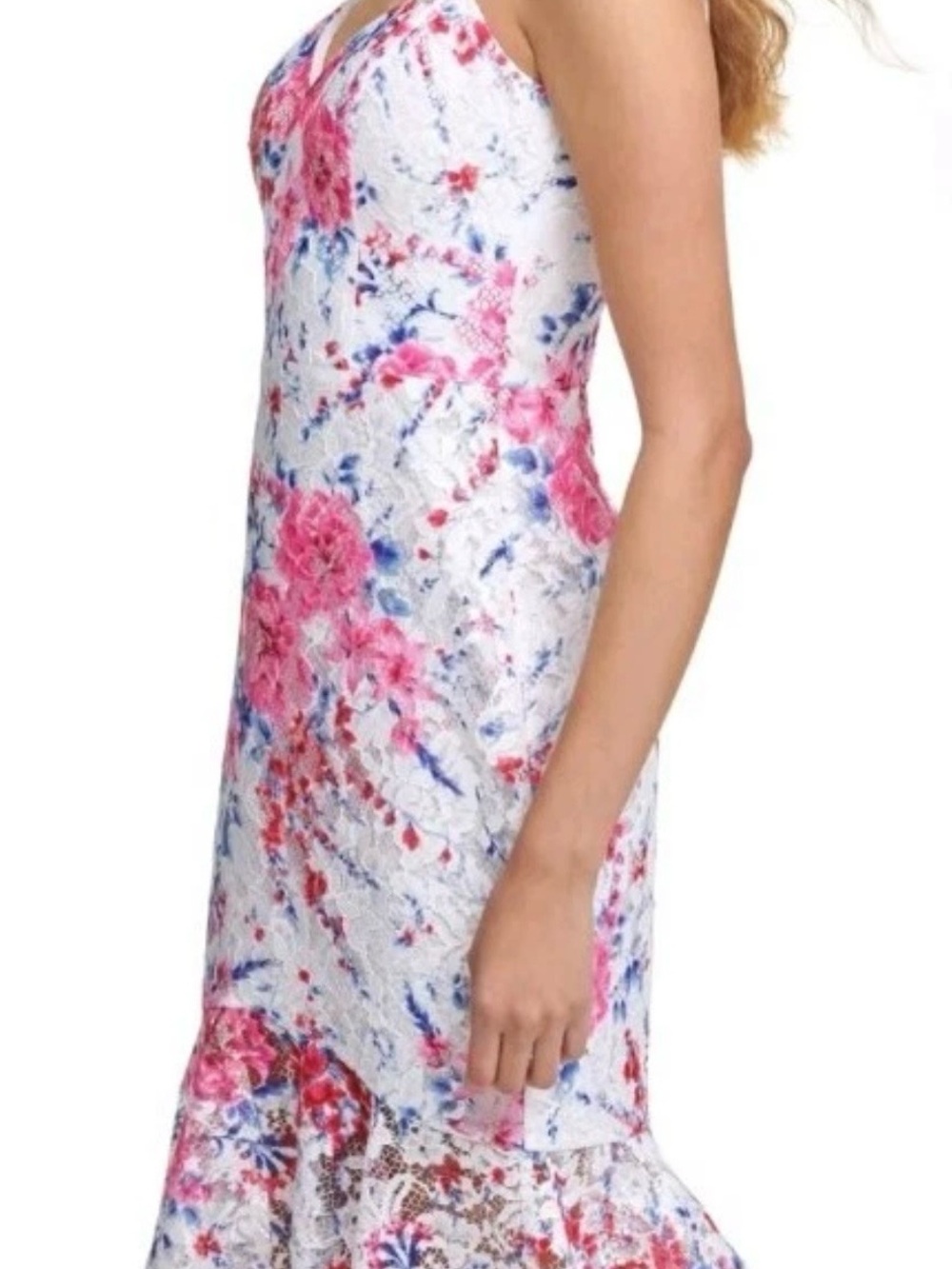 Guess White Floral Sweetheart Neckline with Lace Overlay and flounce Hem Size 4